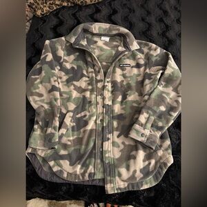 Columbia camo fleece jacket